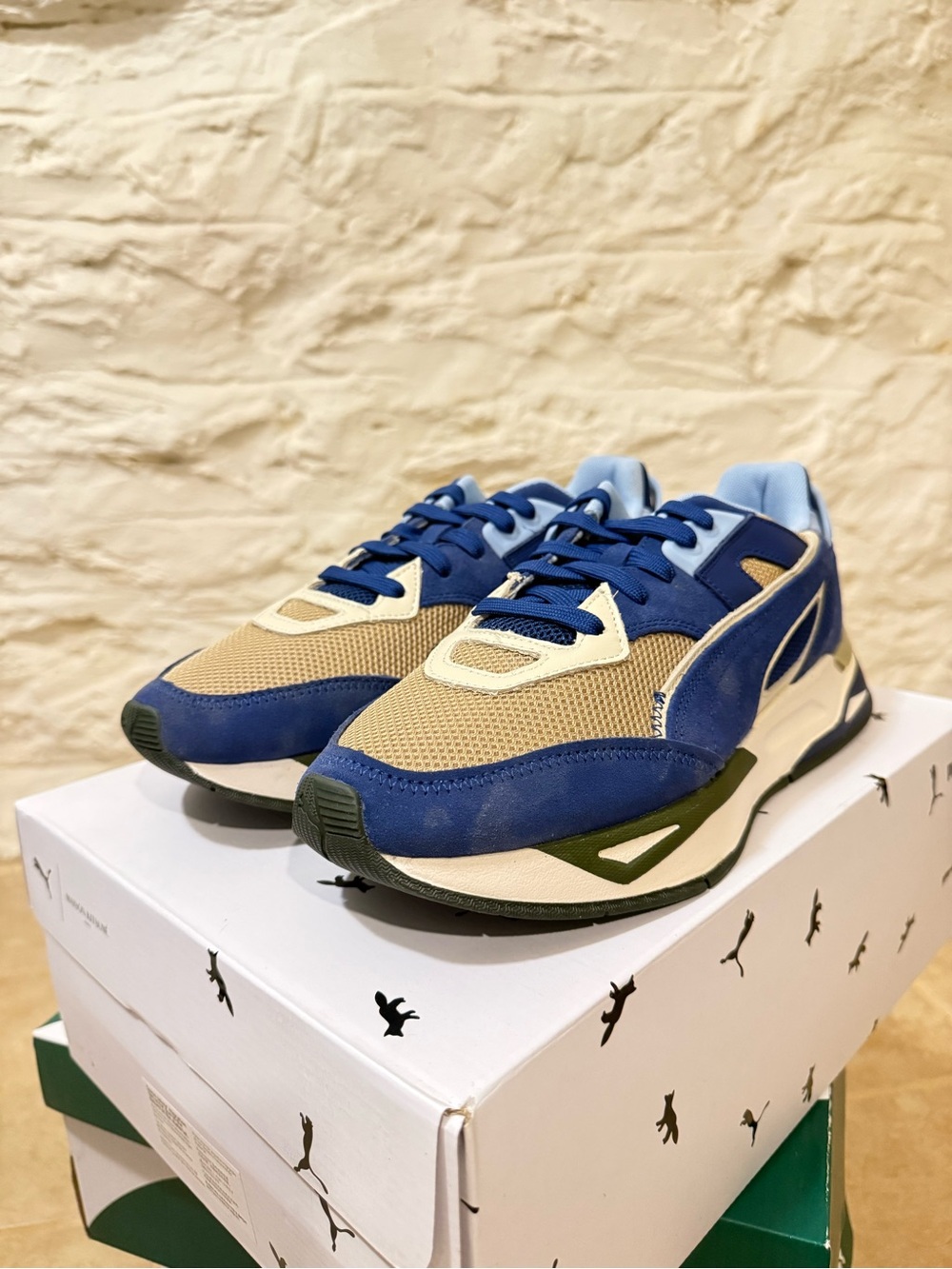 Puma Men’s Blue and Beige Mirage Sport Kitsune (Men’s 9)